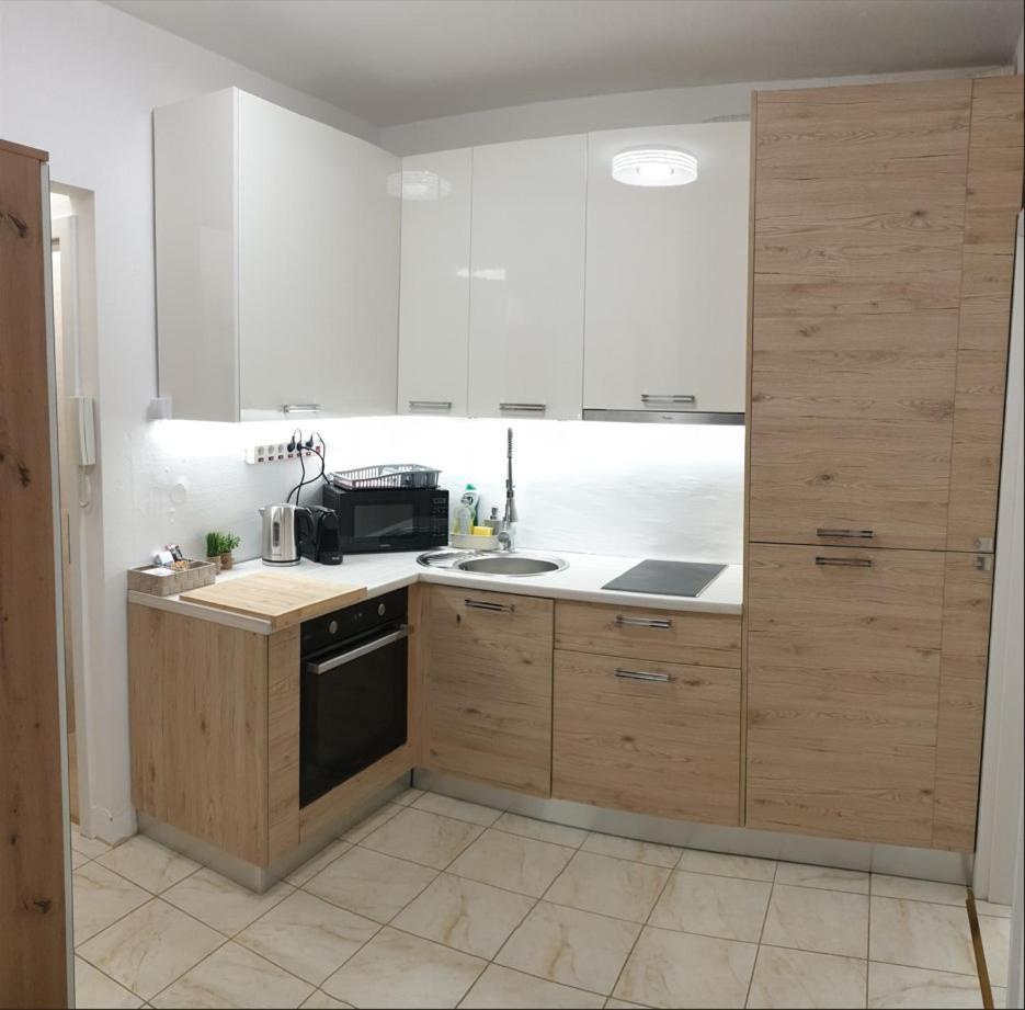 N14 Nap Appartement Boedapest